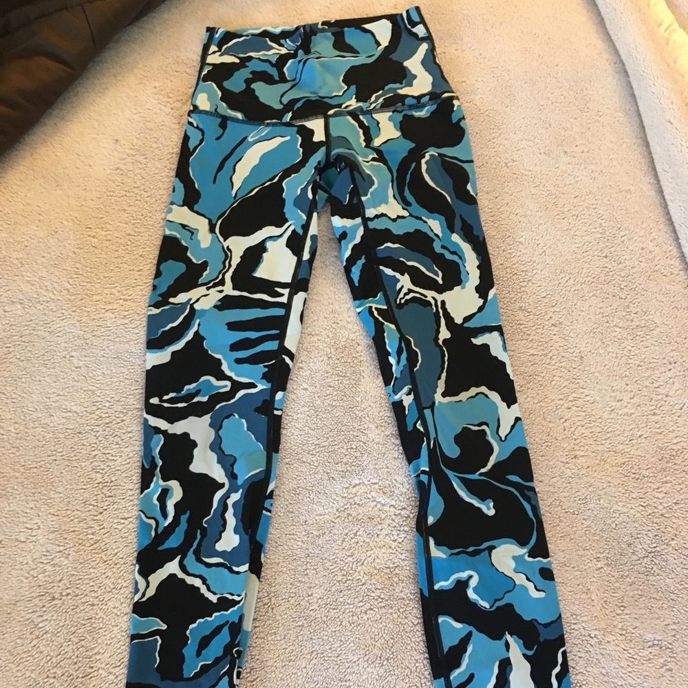 lululemon Wunder Under high waist size 4 legging